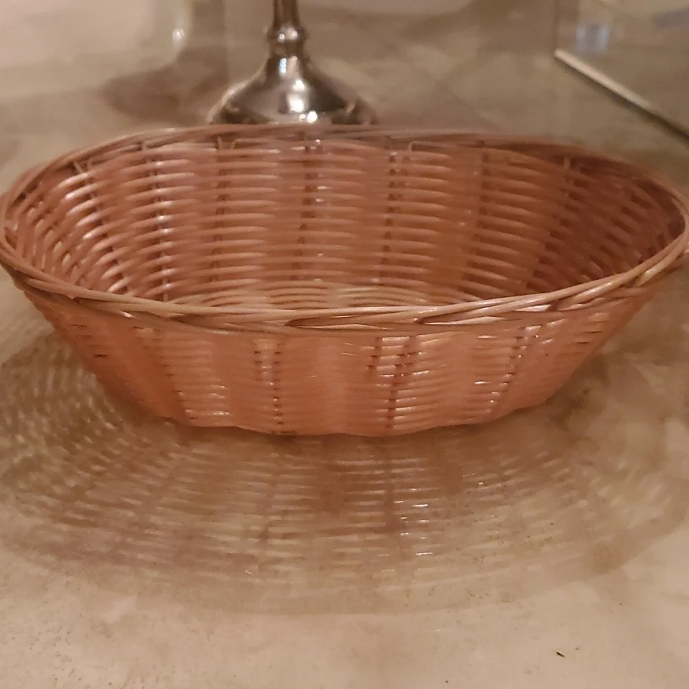 **SALE**Woven Basket nwot